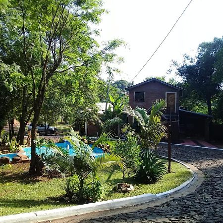 Cabanas Y Boungalow Don Oscar Hotel Encarnacion Exterior photo