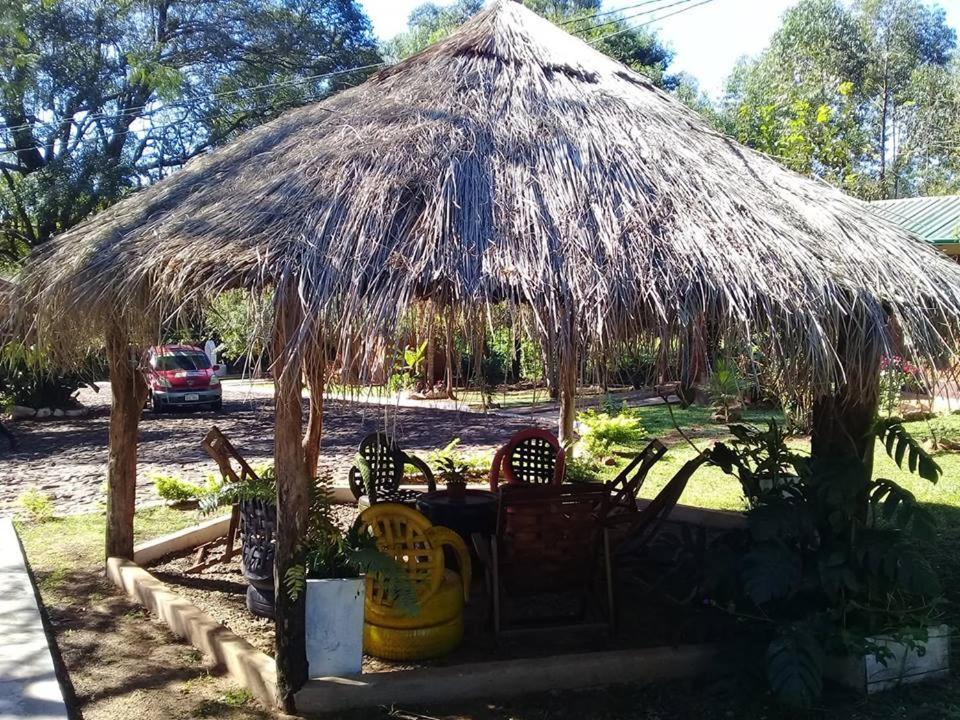 Cabanas Y Boungalow Don Oscar Hotel Encarnacion Exterior photo